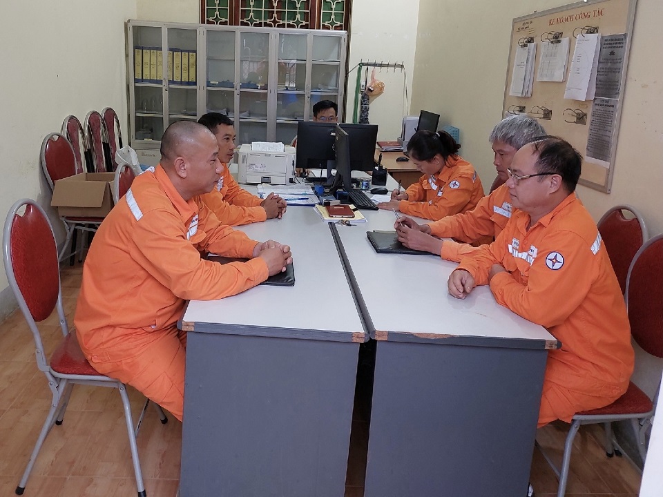 Điện lực khu vực Phù Yên - Bắc Yên: Đẩy mạnh tuyên truyền văn hóa doanh nghiệp trong nội bộ